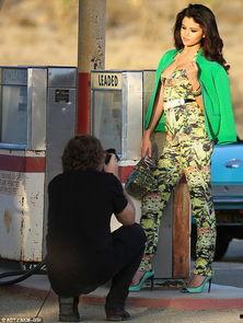 侵犯熟女在线视频,隐私边界何在？